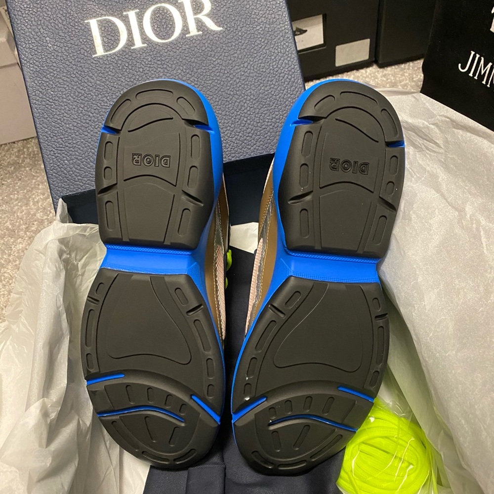 Authentic Dior B24 - Picture 4 of 8